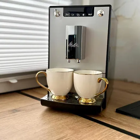 Nowoczesne, Jasne, Trzypokojowe Mieszkanie-pelne Wyposazenie, Wi-fi, Parking