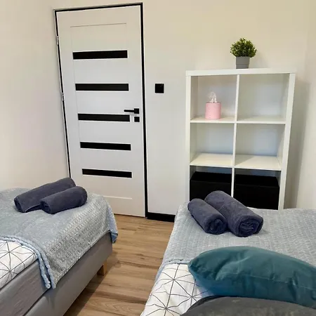 Lejlighed Nowoczesne, Jasne, Trzypokojowe Mieszkanie-pelne Wyposazenie, Wi-fi, Parking *